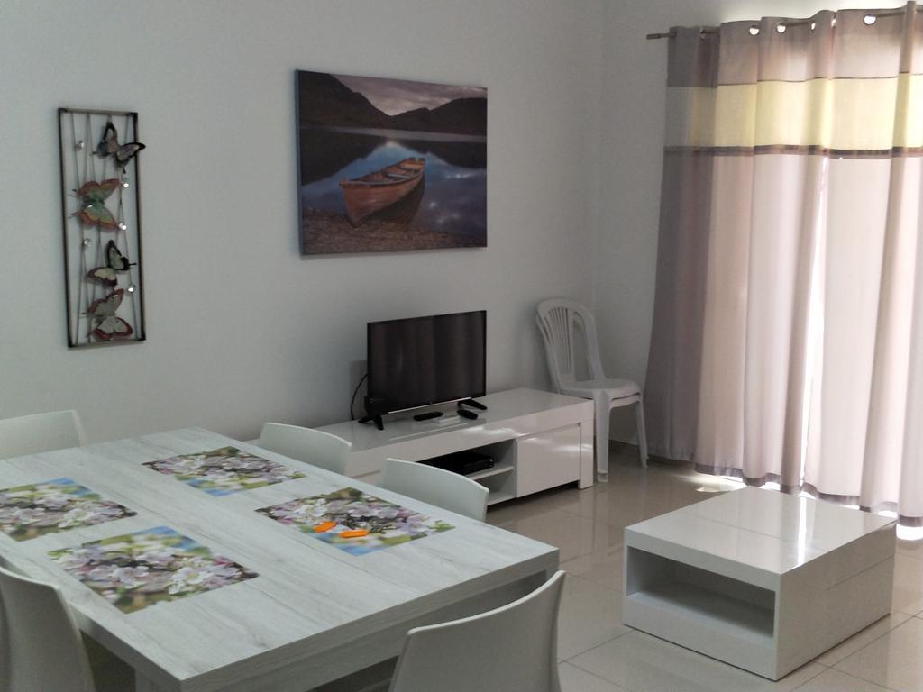 Sunstone Court Διαμέρισμα Σεντ Πόλς Μπέι Εξωτερικό φωτογραφία