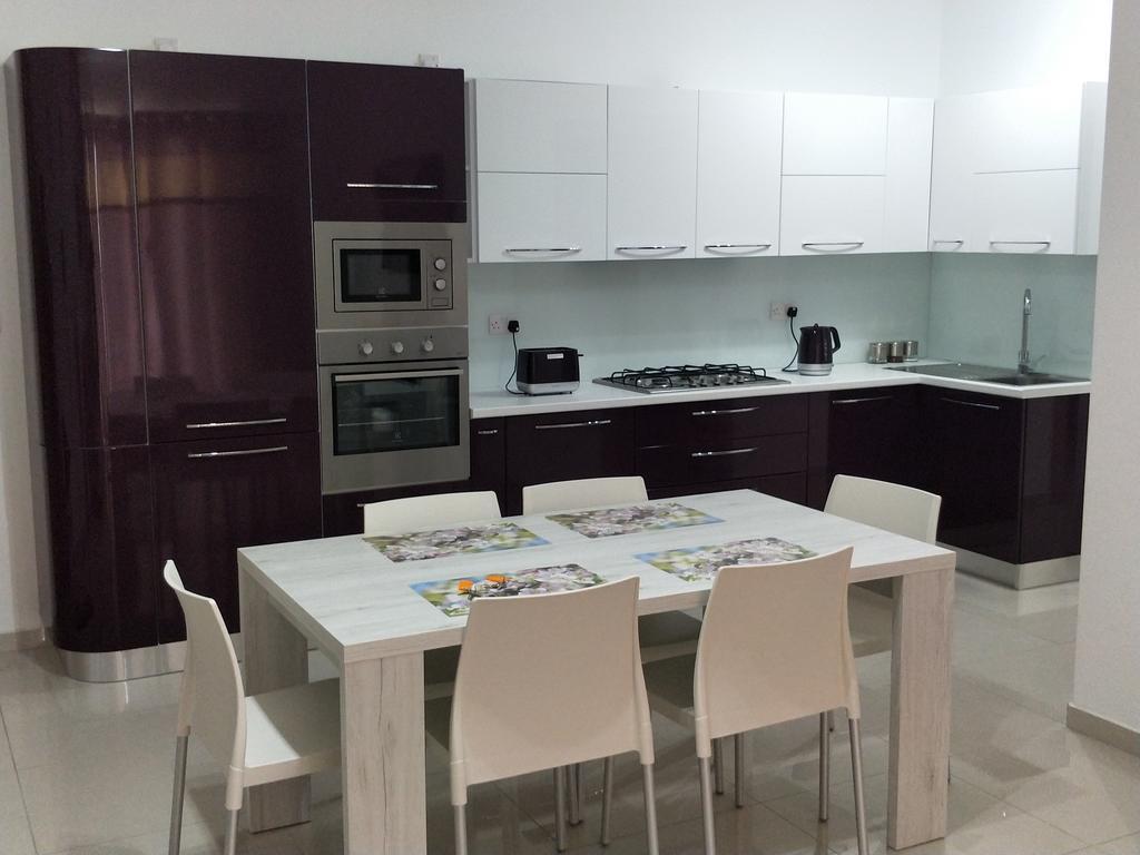 Sunstone Court Διαμέρισμα Σεντ Πόλς Μπέι Εξωτερικό φωτογραφία